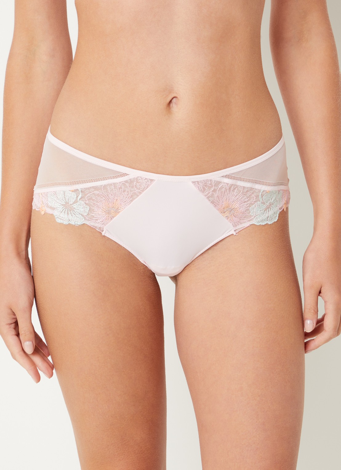 Chantelle Daydream hipster met kant en mesh - voorkant 5 lichtroze