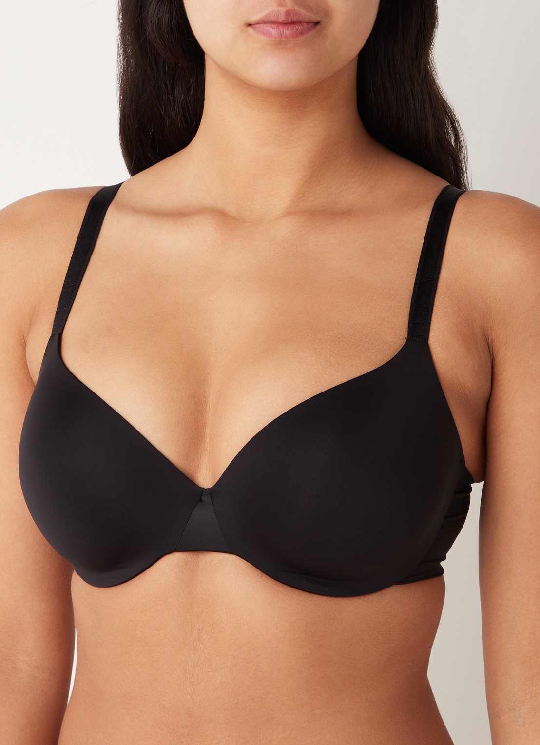 Chantelle Essentials voorgevormde T-shirt bh - detail 2 zwart