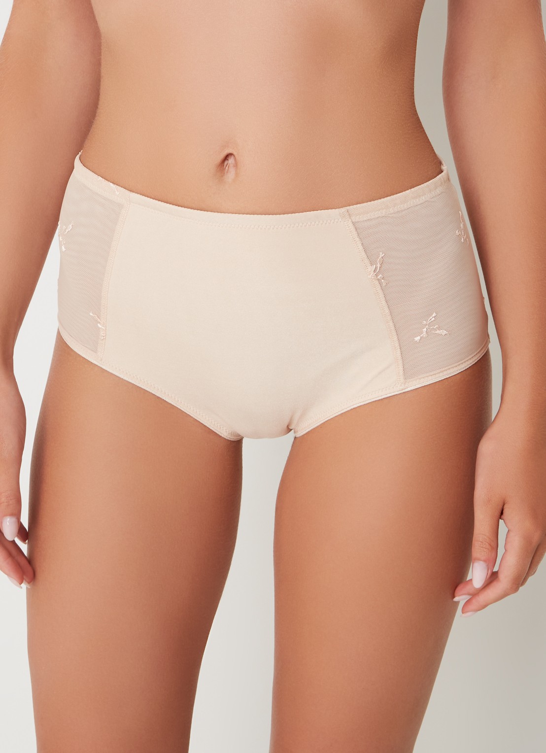 Chantelle Every Curve high waisted slip met borduring - detail 2 lichtroze