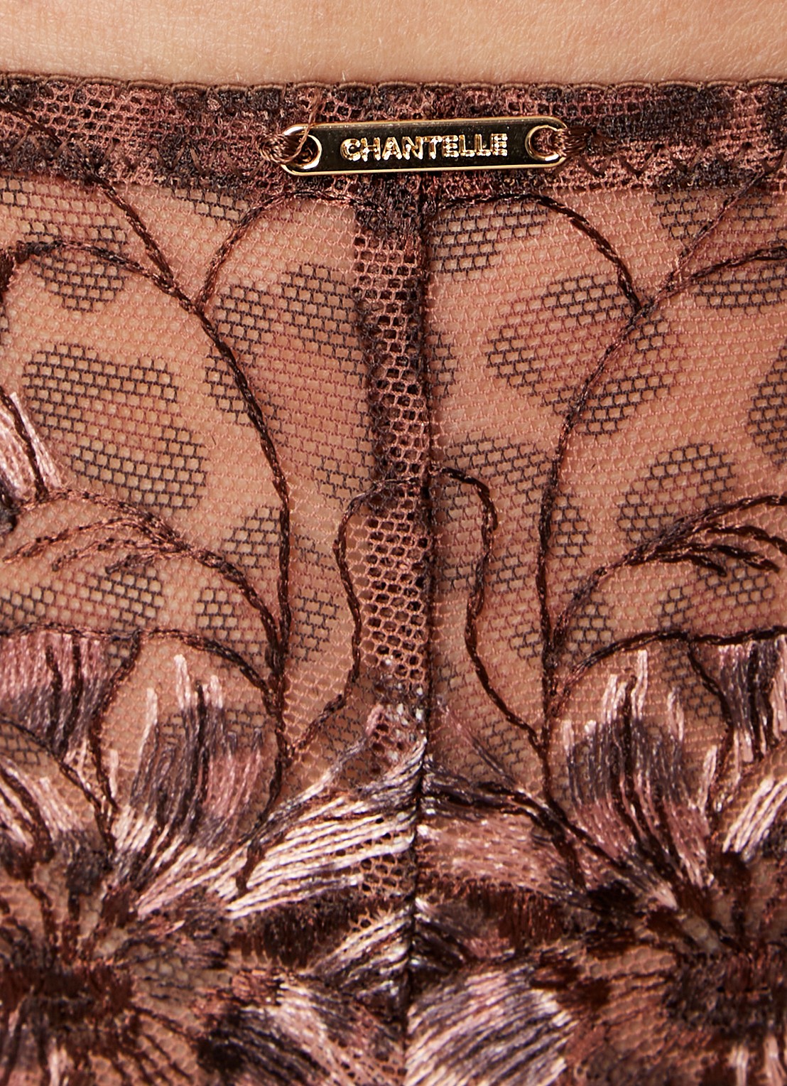 Chantelle Fleurs shorty van mesh met borduring - detail 3 donkerbruin