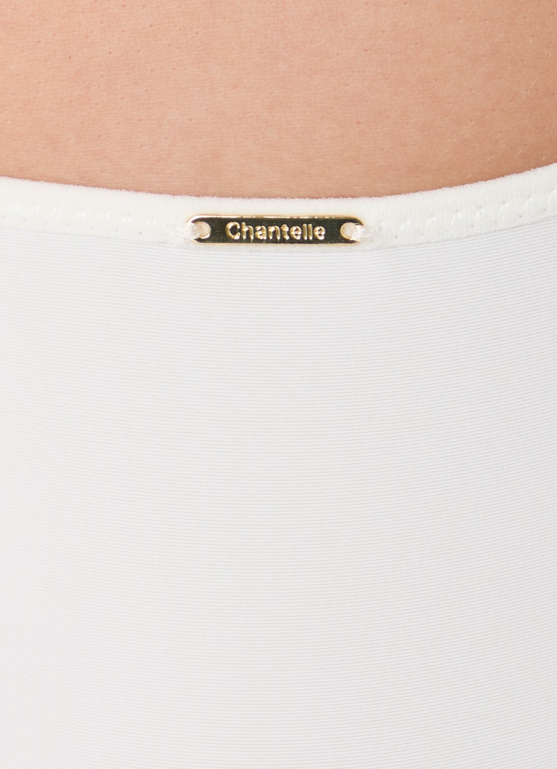 Chantelle Legend shorty van mesh met borduring - detail 5 gebroken wit
