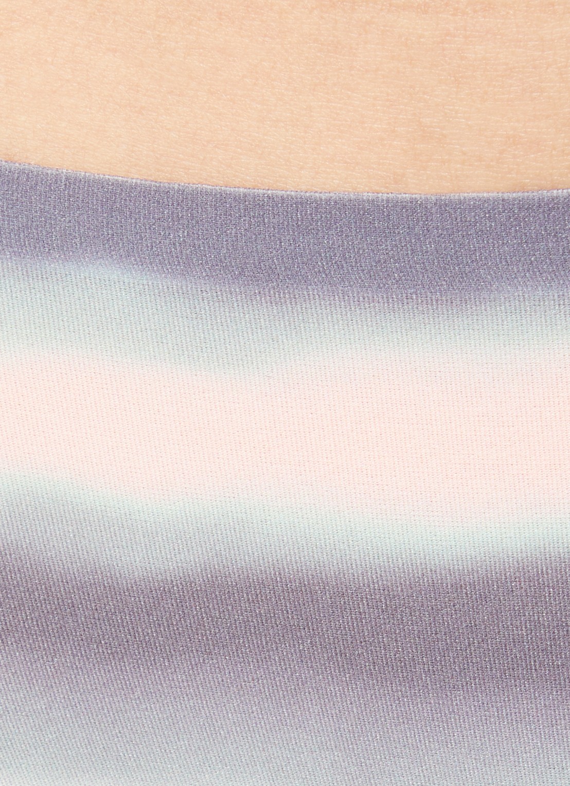 Chantelle Naadloze hipster met panterprint - detail 3 zalmroze