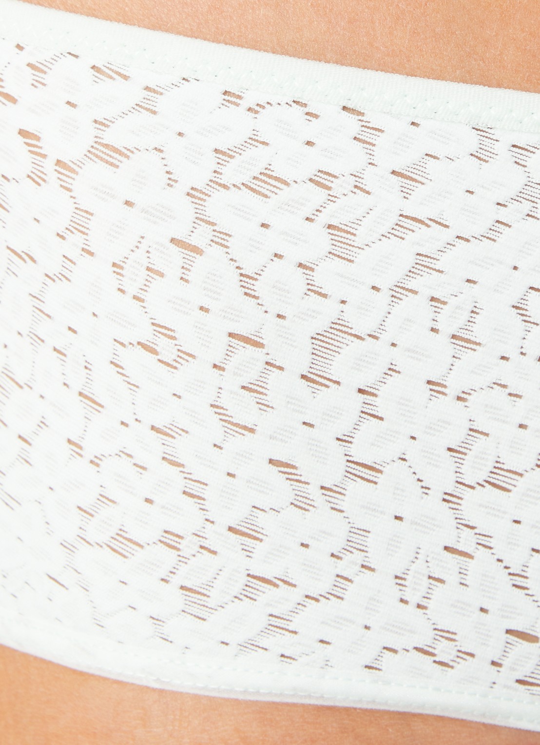 Chantelle Norah shorty met kant - detail 3 lindegroen