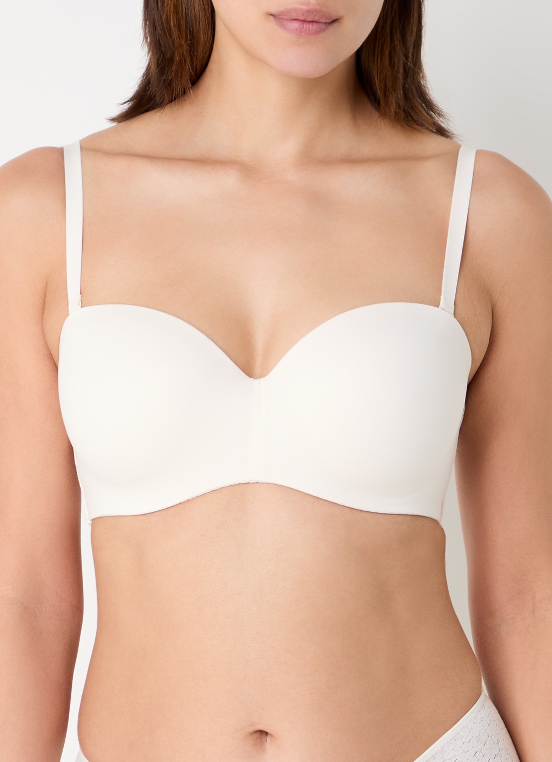 Chantelle Norah voorgevormde strapless bh met afneembare bandjes - detail 4 gebroken wit