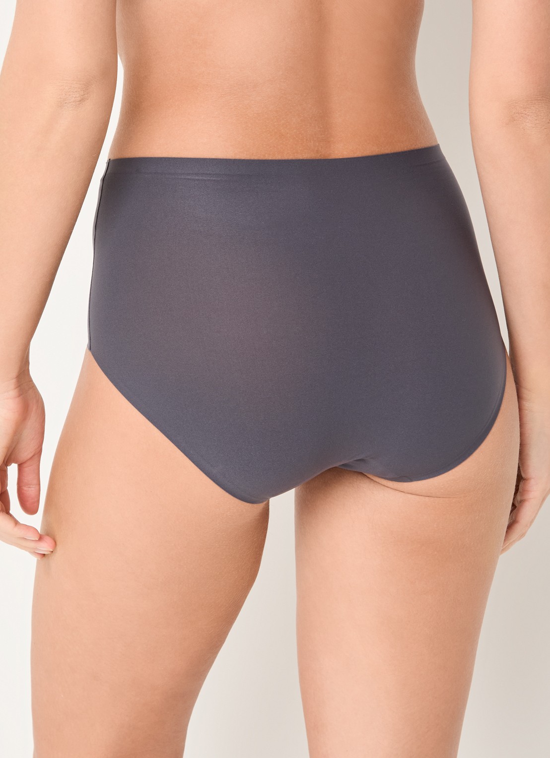 Chantelle One-size-fits-all high waisted naadloze slip - achterkant grijs