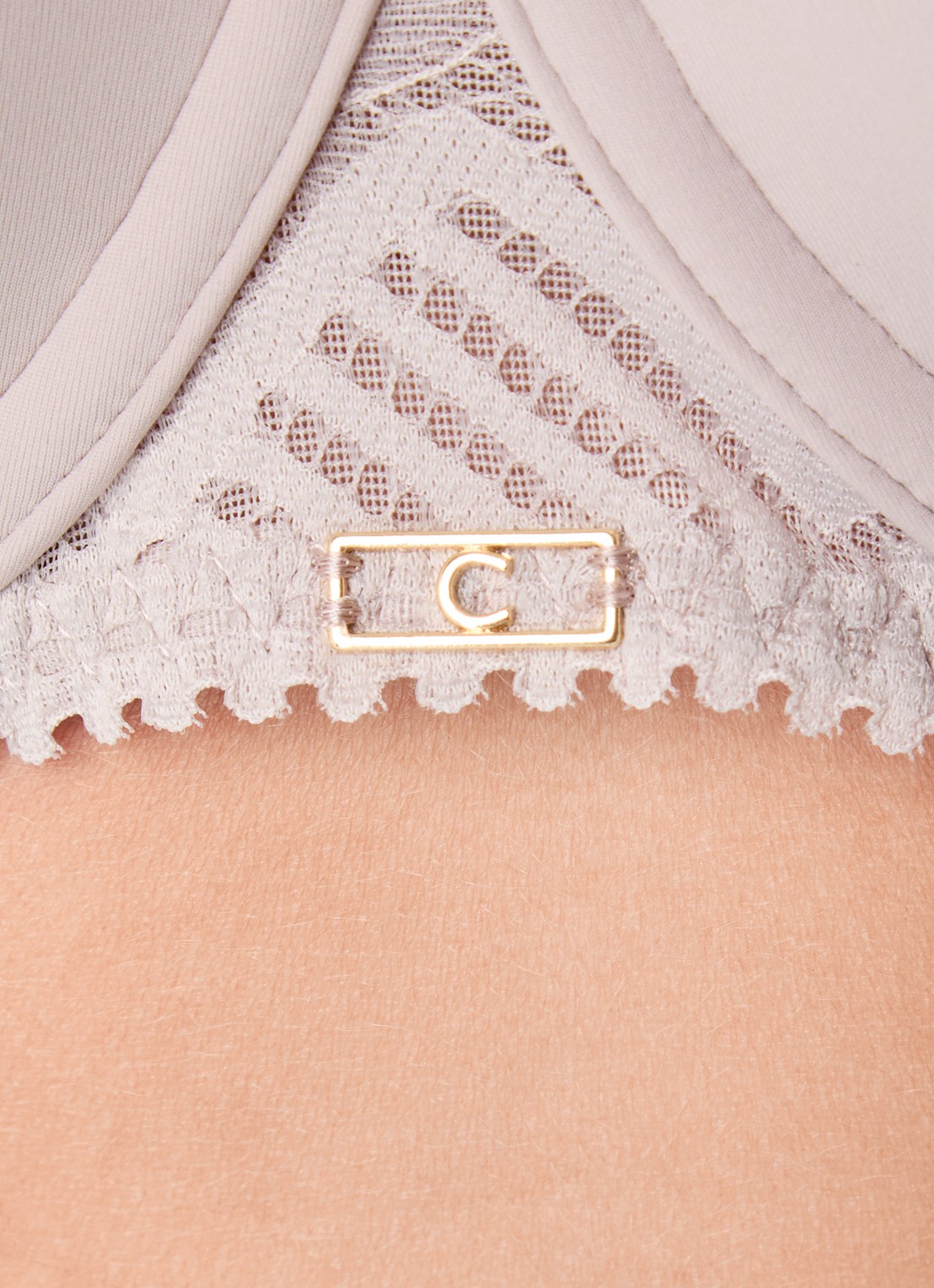 Chantelle Origins voorgevormde T-shirt bh met kant - detail 5 donkerbeige