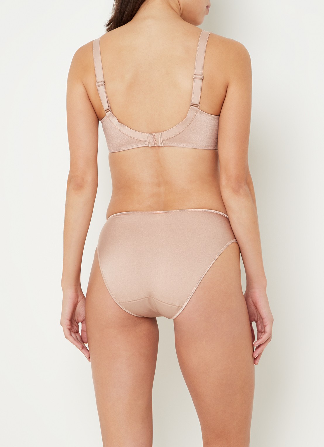 Chantelle Slip met borduring - achterkant 2 beige
