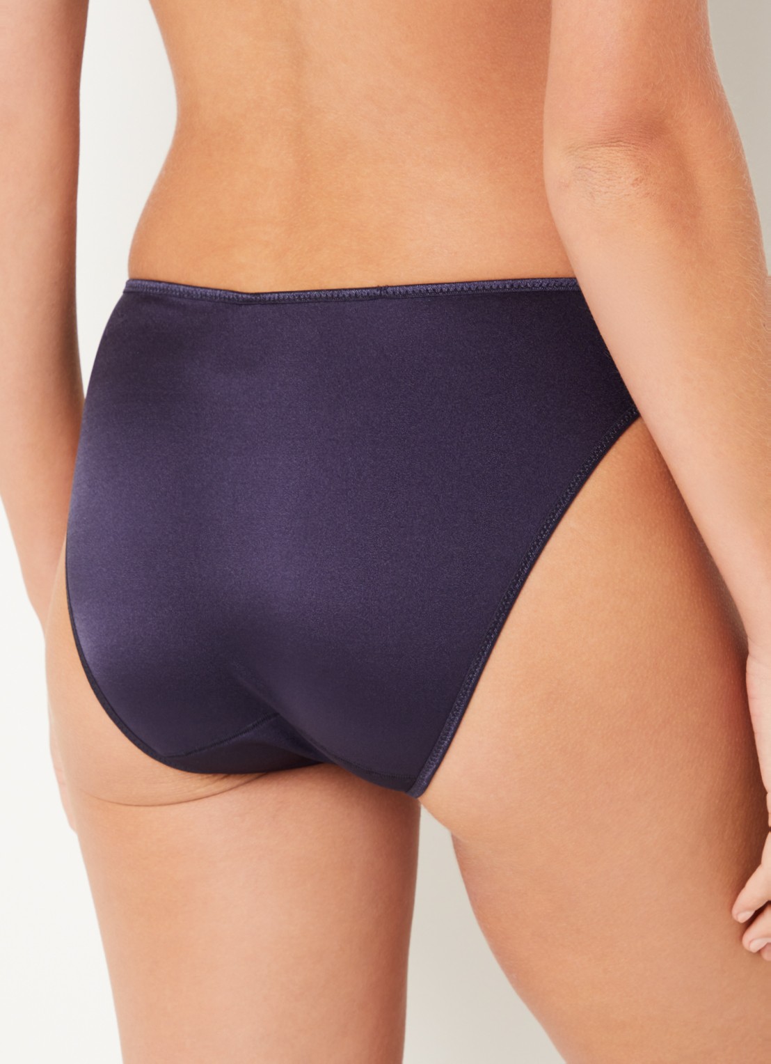 Chantelle Slip met borduring - achterkant 5 donkerblauw