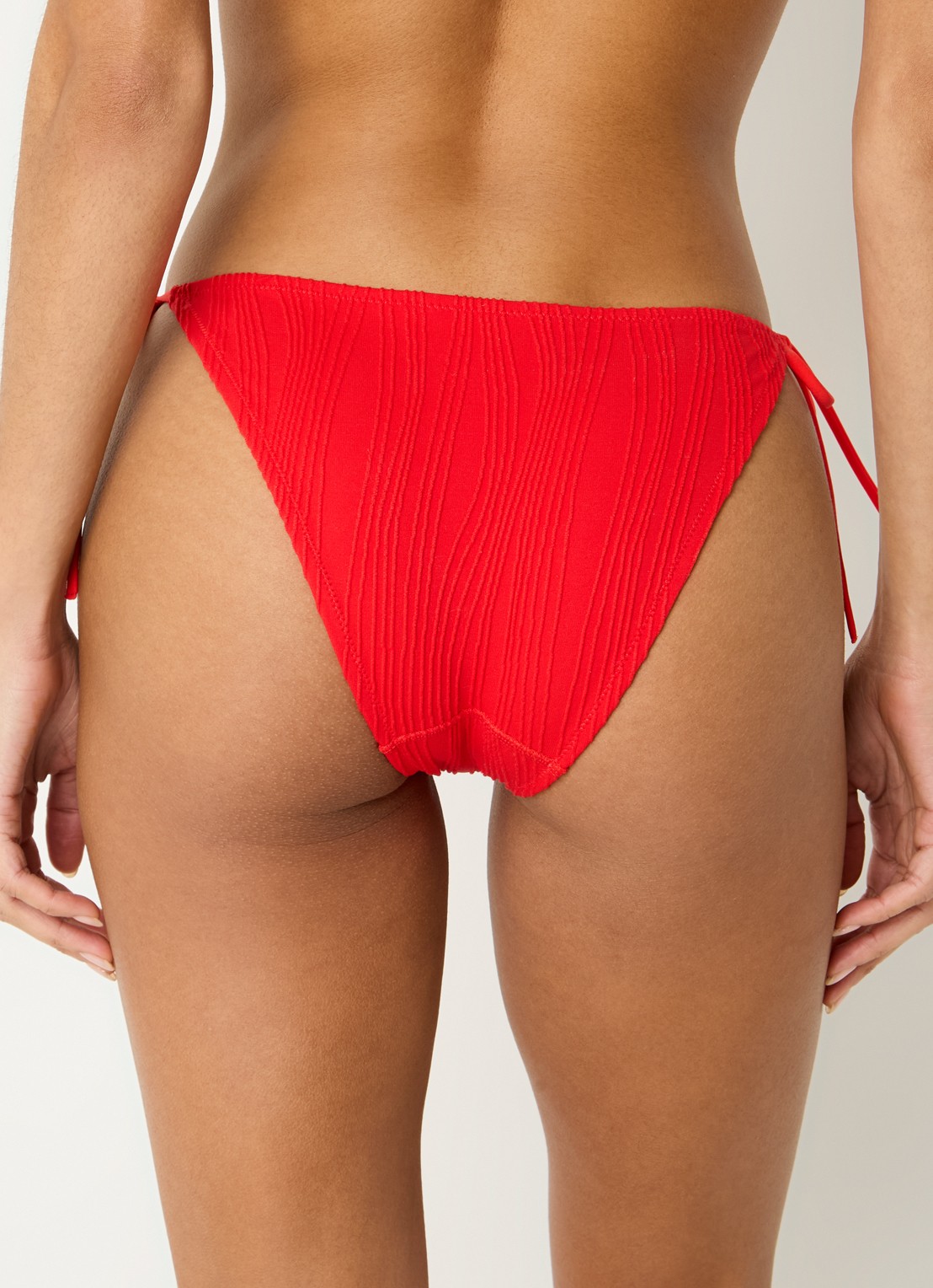 Chantelle Tanga bikinislip met structuur - achterkant 5 rood