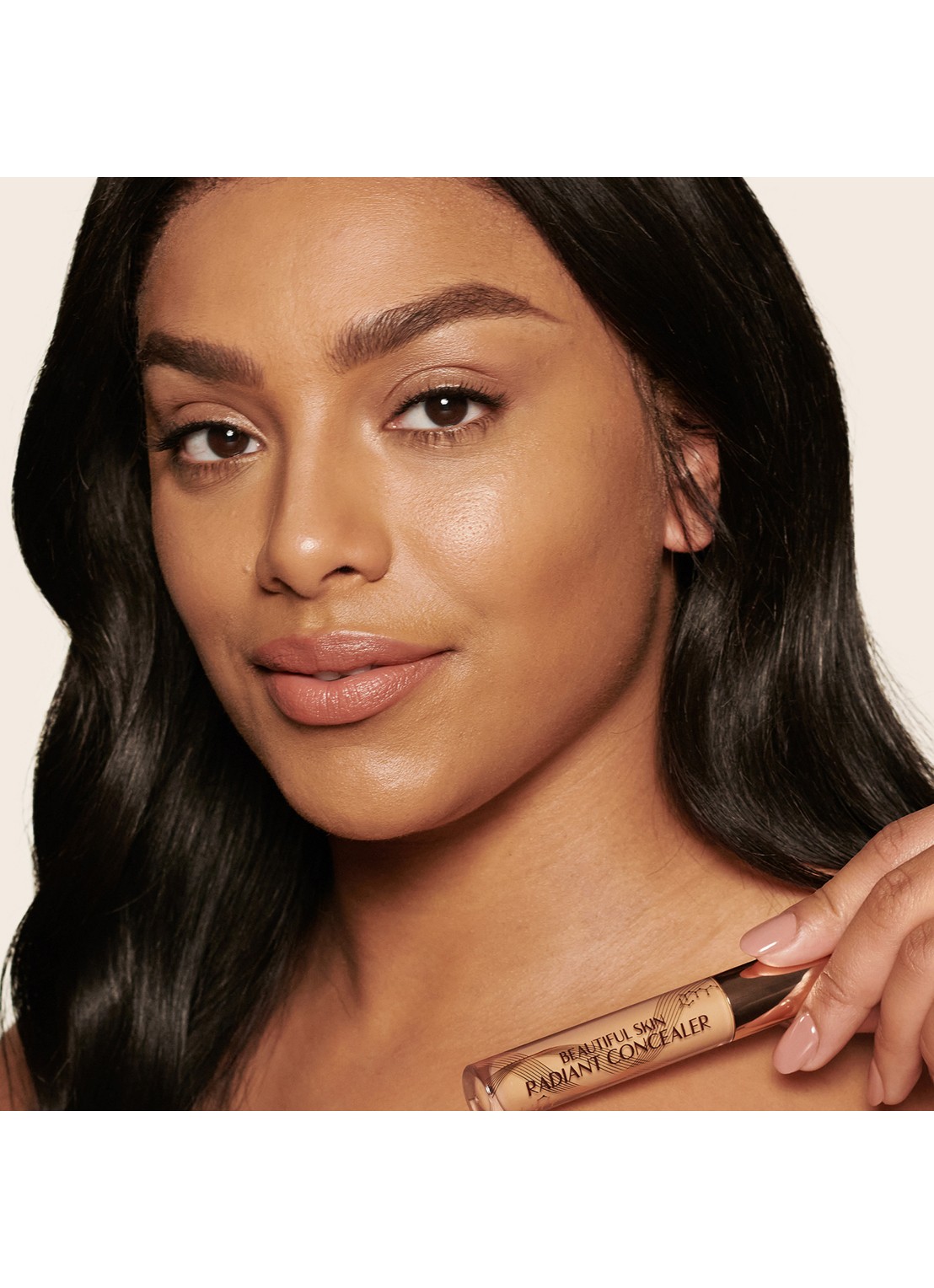 Charlotte Tilbury Beautiful Skin Radiant Concealer - vloeibare concealer - detail 3 11.5 deep