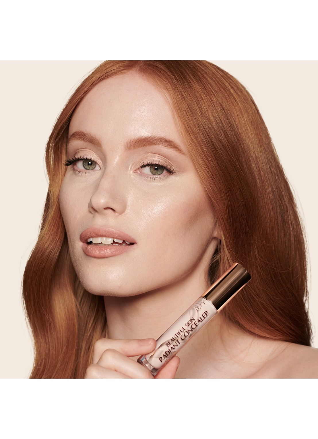 Charlotte Tilbury Beautiful Skin Radiant Concealer - vloeibare concealer - detail 5 2 fair