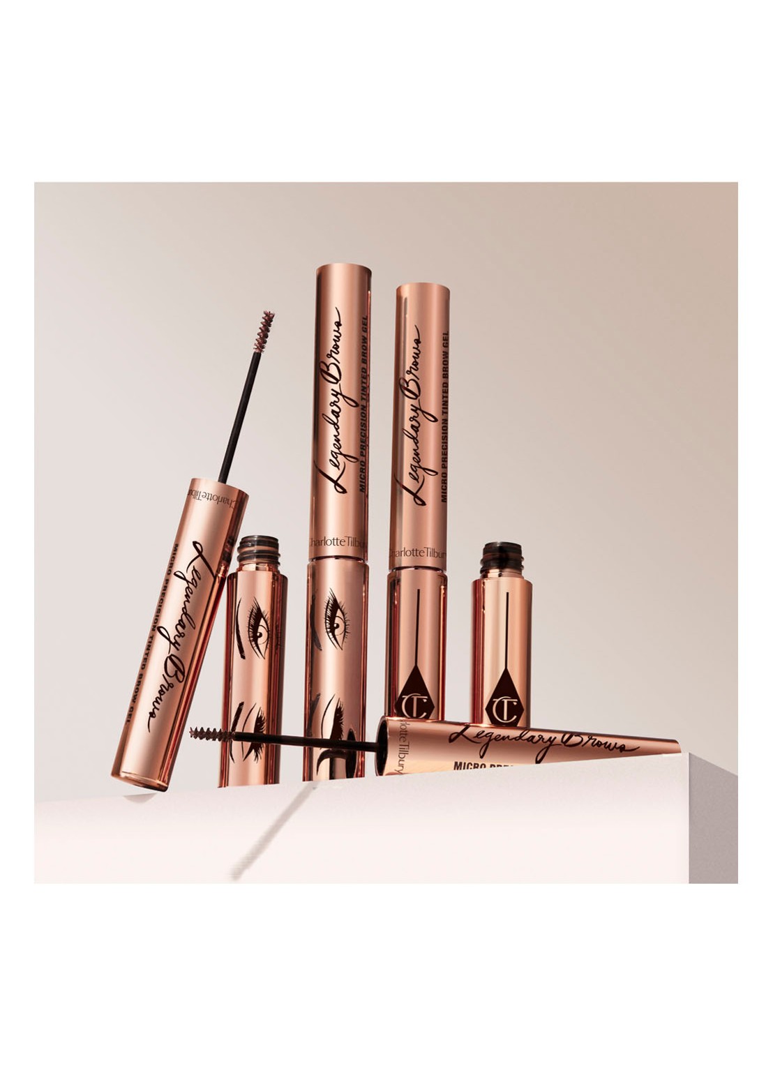Charlotte Tilbury Brow Gel Legendary Brows - wenkbrauwgel - detail 4 taupe