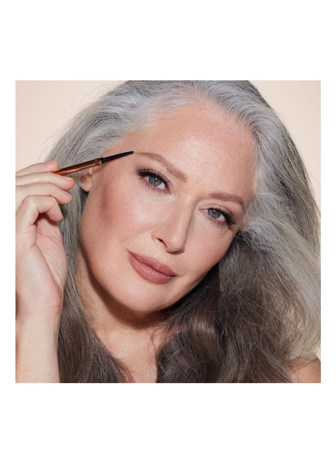Charlotte Tilbury Brow Pencil Cheat - wenkbrauwpotlood - detail 5 taupe