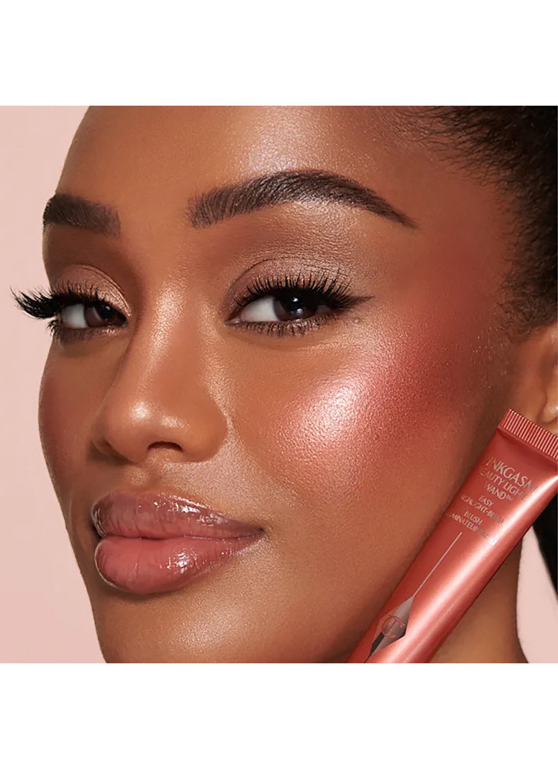 Charlotte Tilbury Hollywood Beauty Light Wand - vloeibare blush - achterkant pinkgasm sunset