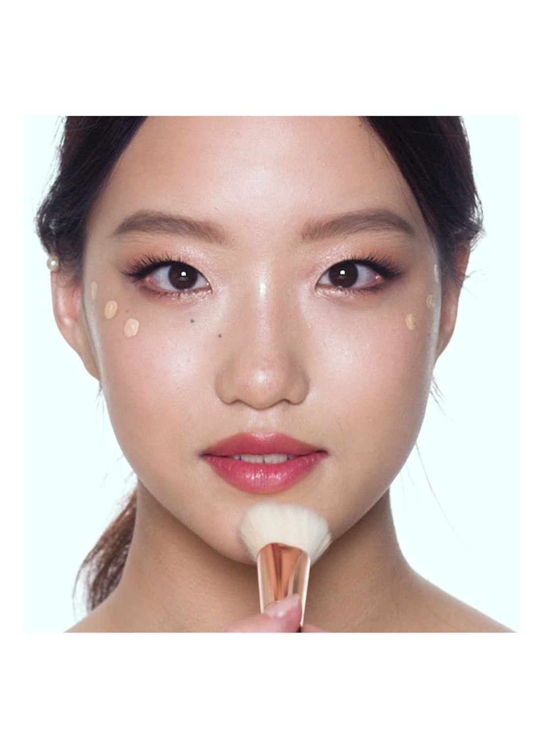 Charlotte Tilbury Hollywood Flawless Filter - primer, highlighter & corrector - detail 5 2 fair