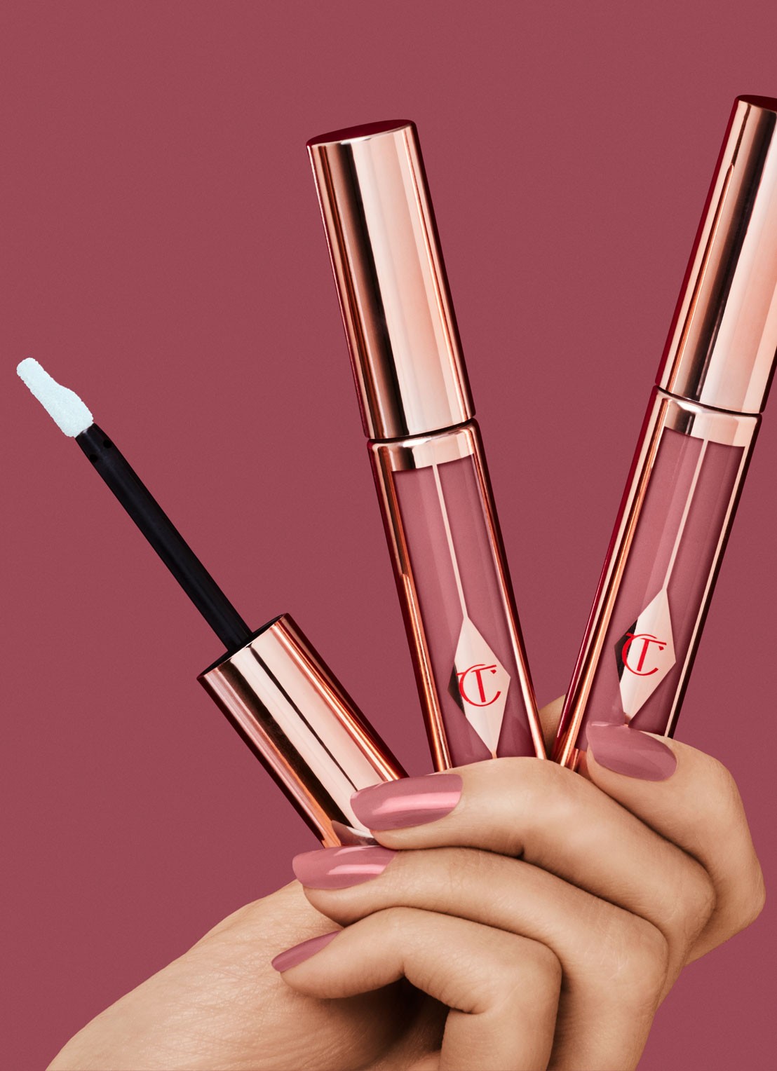 Charlotte Tilbury Hollywood Lip - liquid lipstick - detail 4 show girl