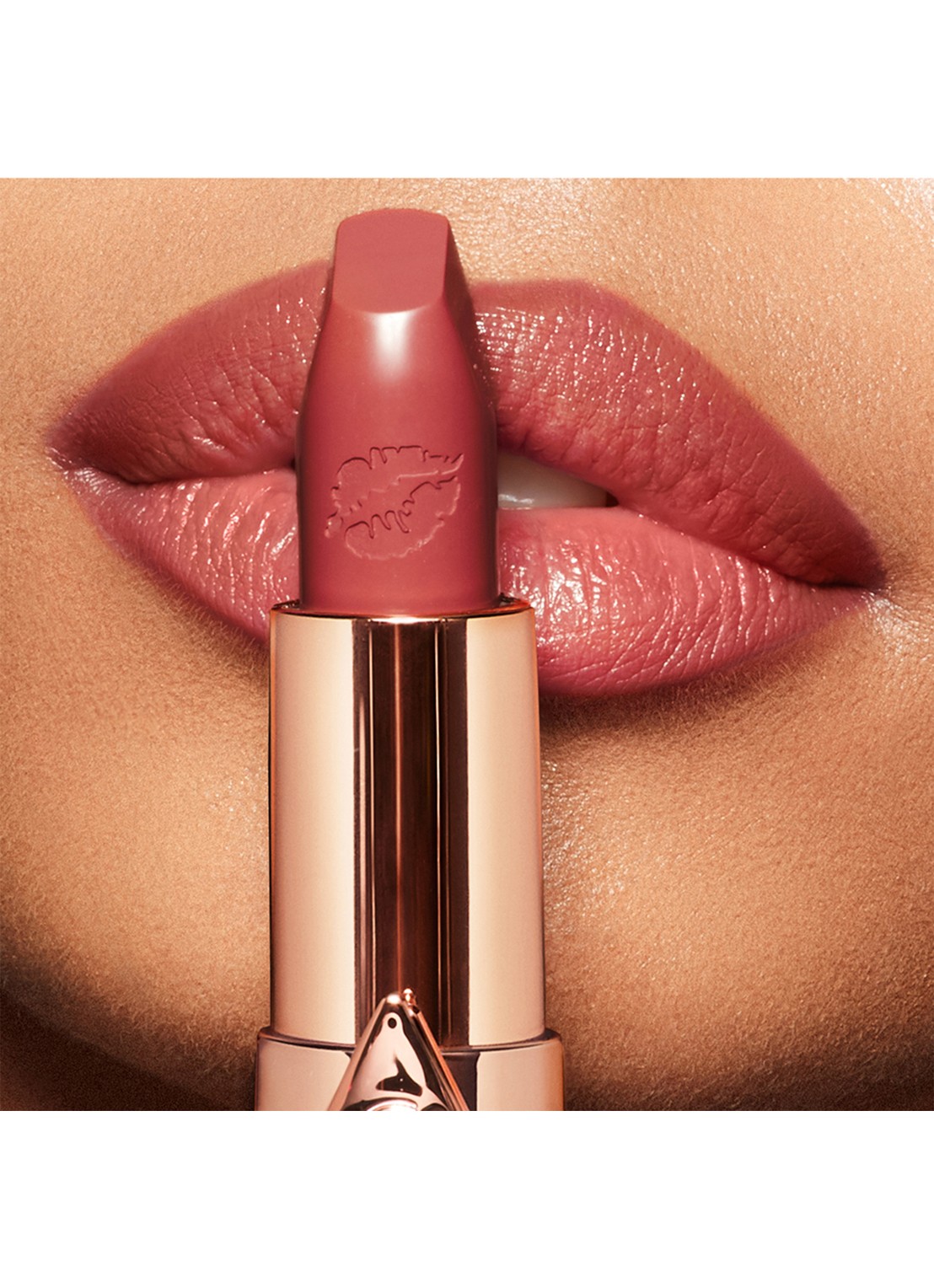 Charlotte Tilbury Hot Lips 2 - lipstick - detail 3 glowing jen