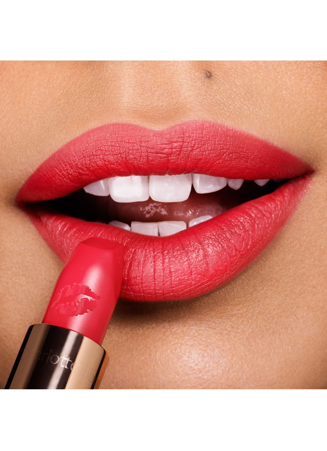Charlotte Tilbury Hot Lips lipstick - detail 3 miranda may