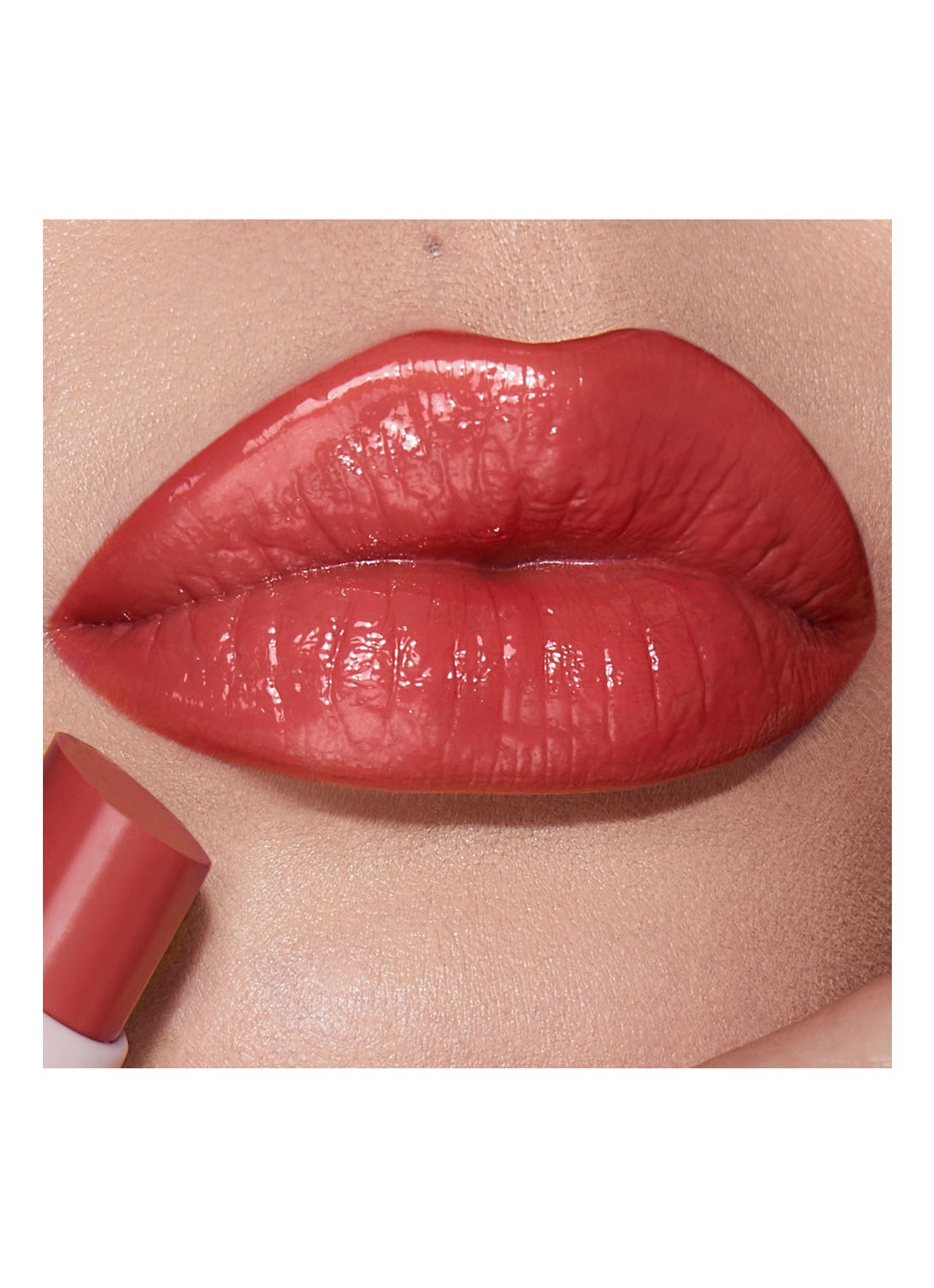 Charlotte Tilbury Hyaluronic Happikiss Lip Balm Lipstick - detail 3 romance kiss