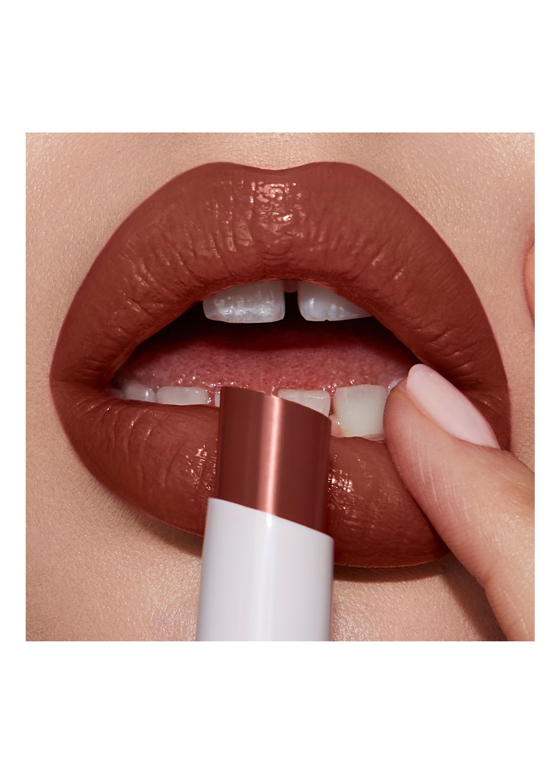 Charlotte Tilbury Hyaluronic Happikiss Lip Balm Lipstick - detail 6 passion kiss