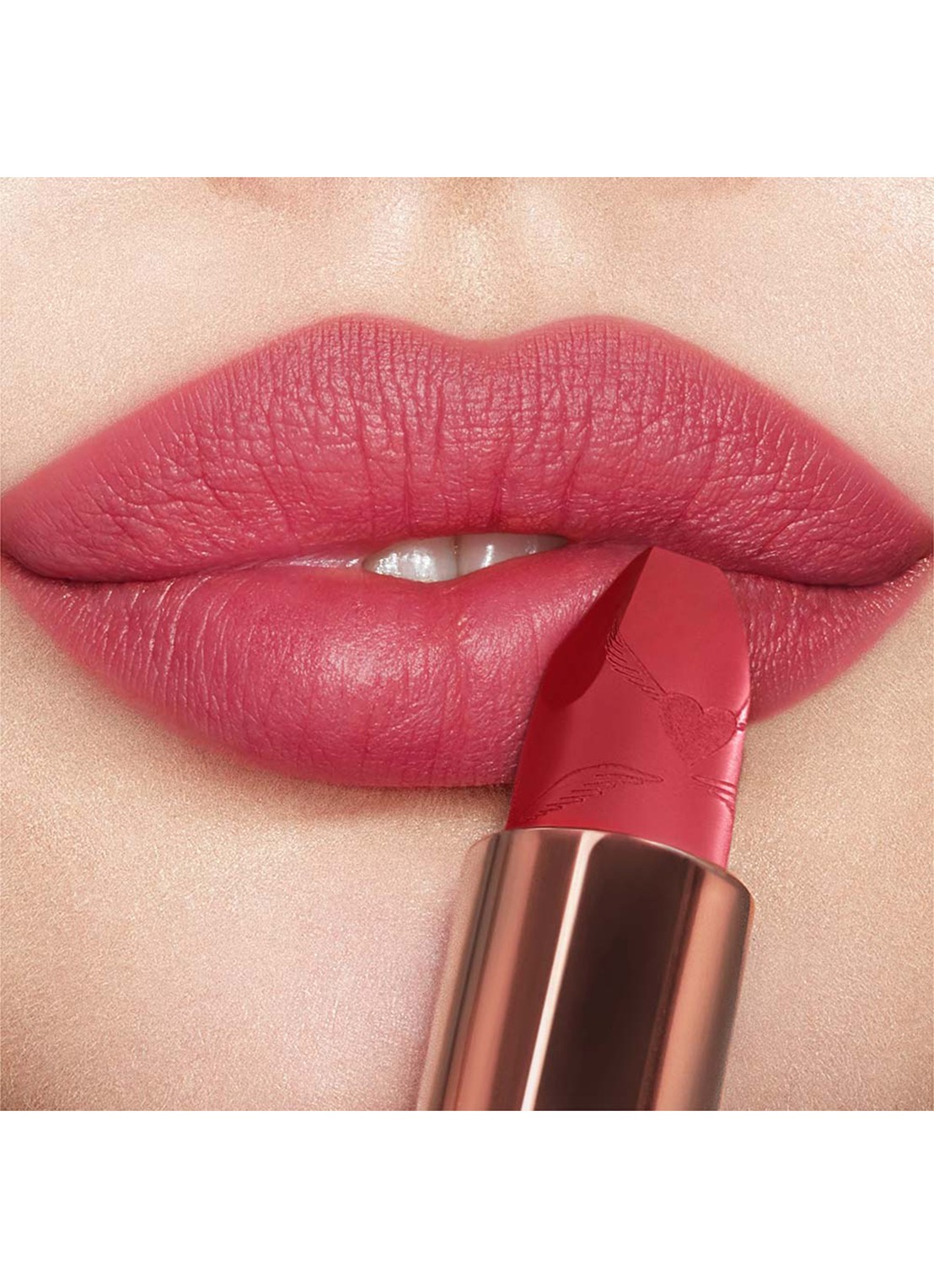 Charlotte Tilbury Look Of Love Matte Revolution Refill - lipstick navulling - detail 5 matte revolution