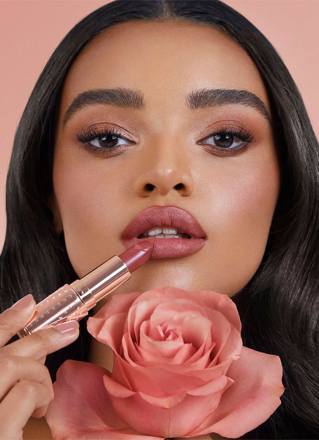 Charlotte Tilbury Look Of Love Matte Revolution Refill - lipstick navulling - detail 4 mrs kisses