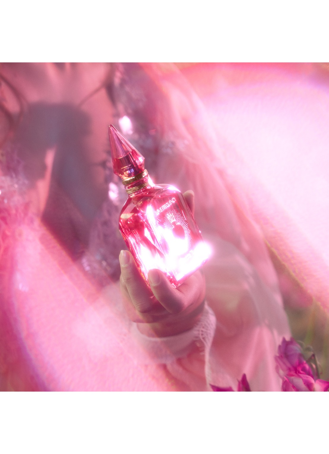 Charlotte Tilbury Love Frequency Eau de Parfum - detail 2 undefined