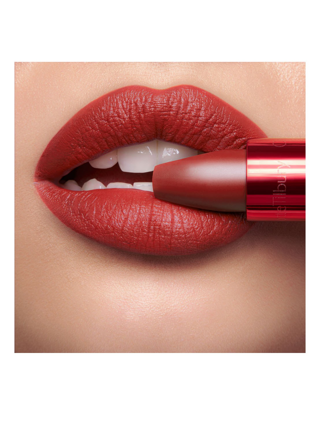 Charlotte Tilbury Matte Revolution - lipstick - detail 7 mark of a kiss