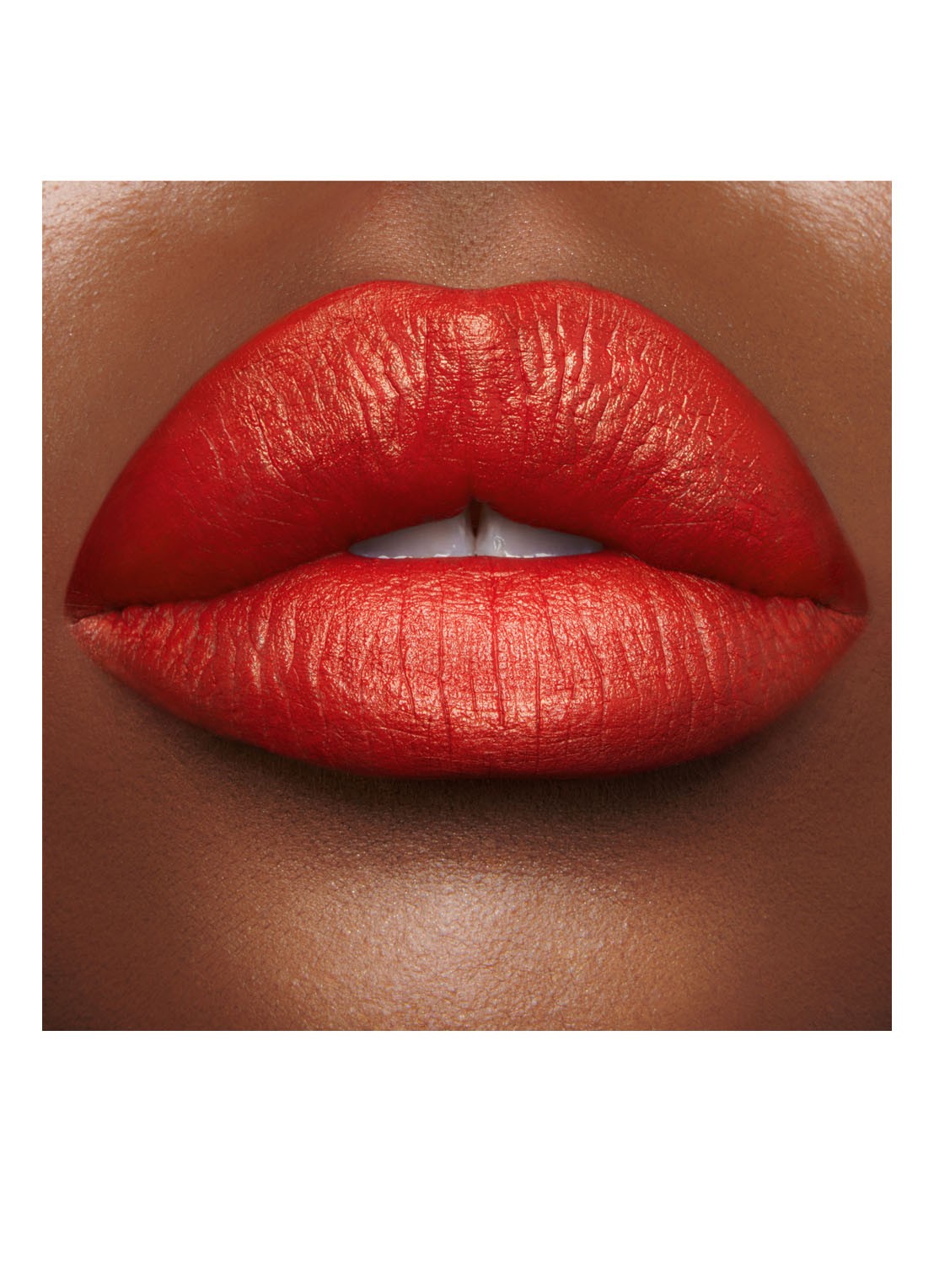 Charlotte Tilbury Matte Revolution - lipstick - detail 5 fame flame