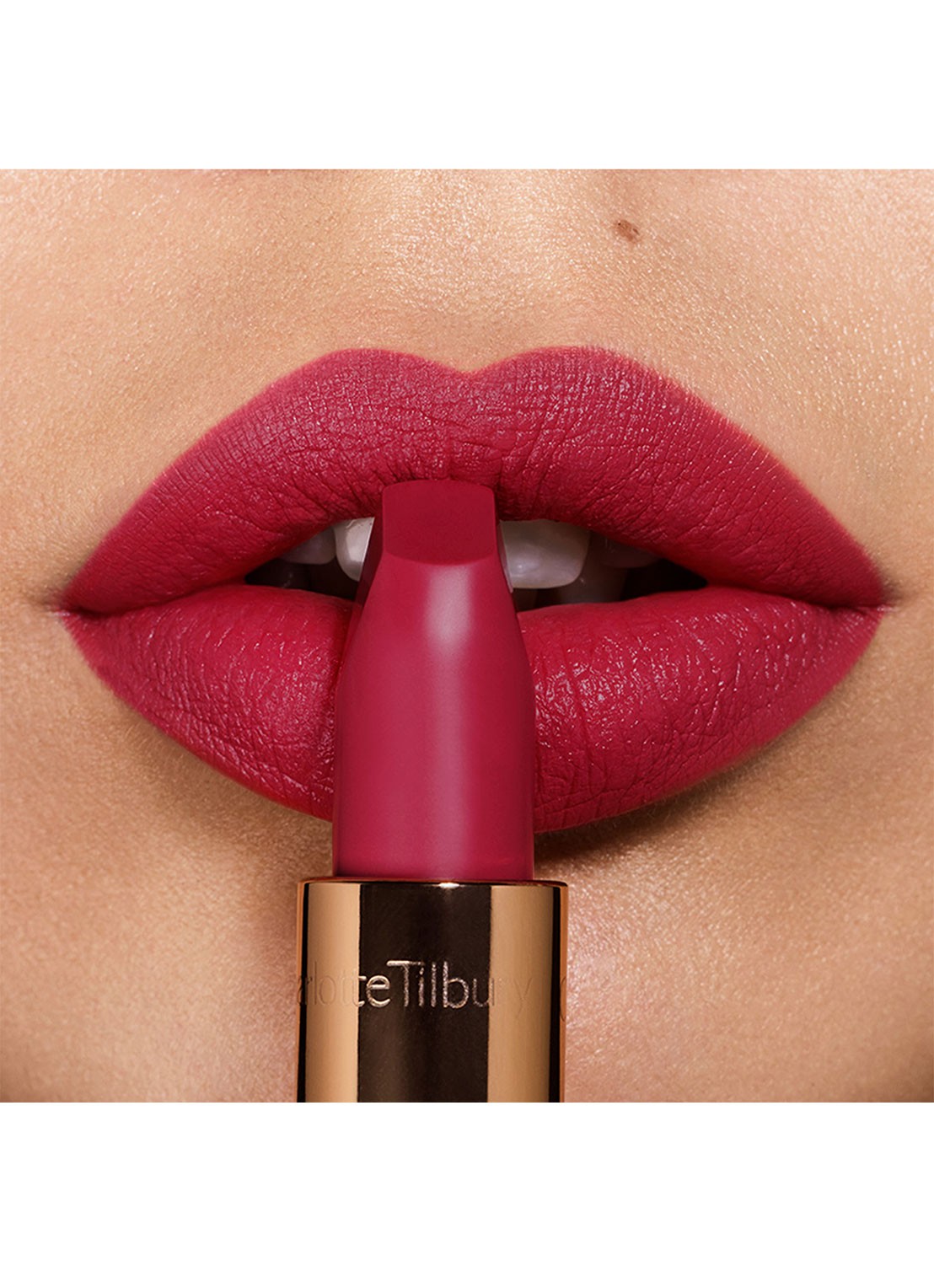 Charlotte Tilbury Matte Revolution - lipstick - detail 2 the queen