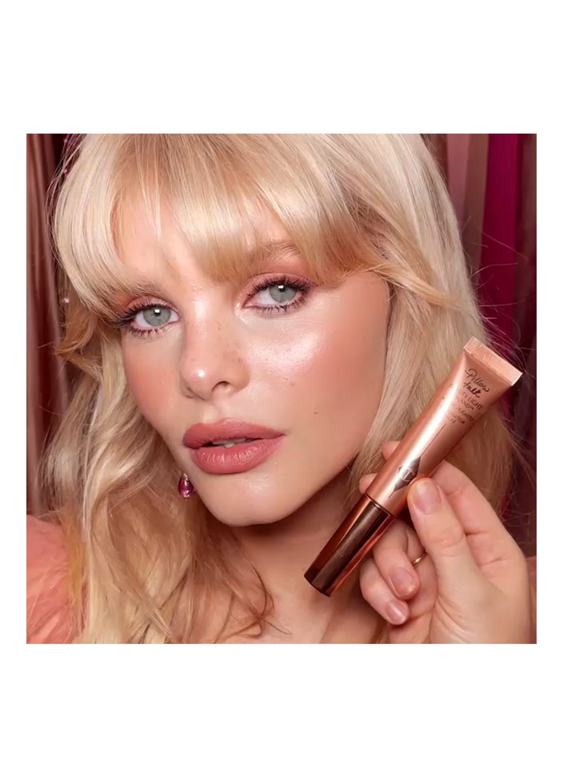 Charlotte Tilbury Pillow Talk Beauty Light Wand - Limited Edition vloeibare blush & highlighter - detail 5 light/medium