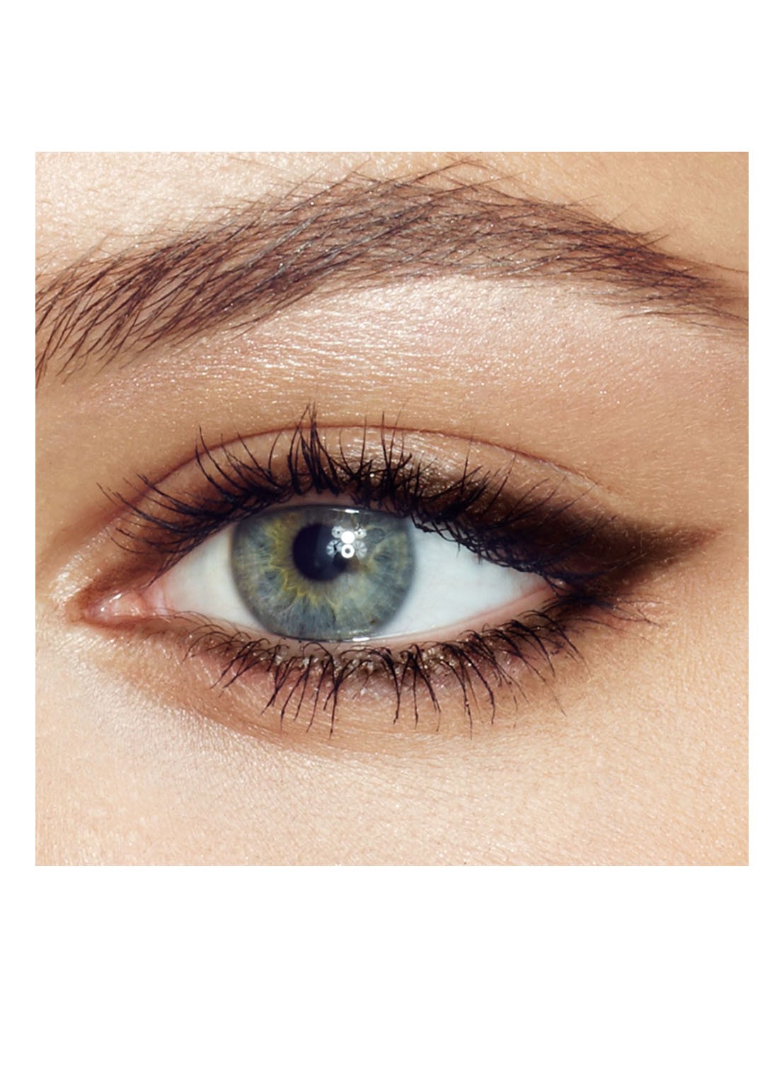 Charlotte Tilbury The Classic Eyeliner Pencil - oogpotlood - detail 5 classic brown