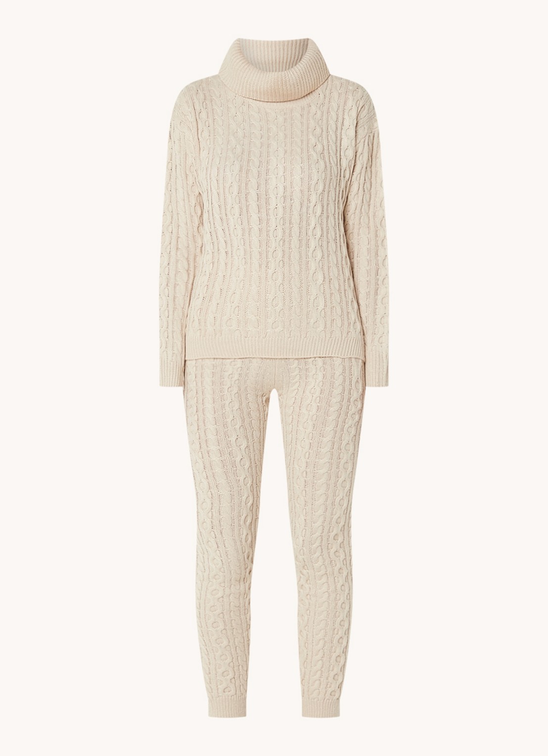 Chi Chi London Kabelgebreide loungeset - voorkant 3 creme
