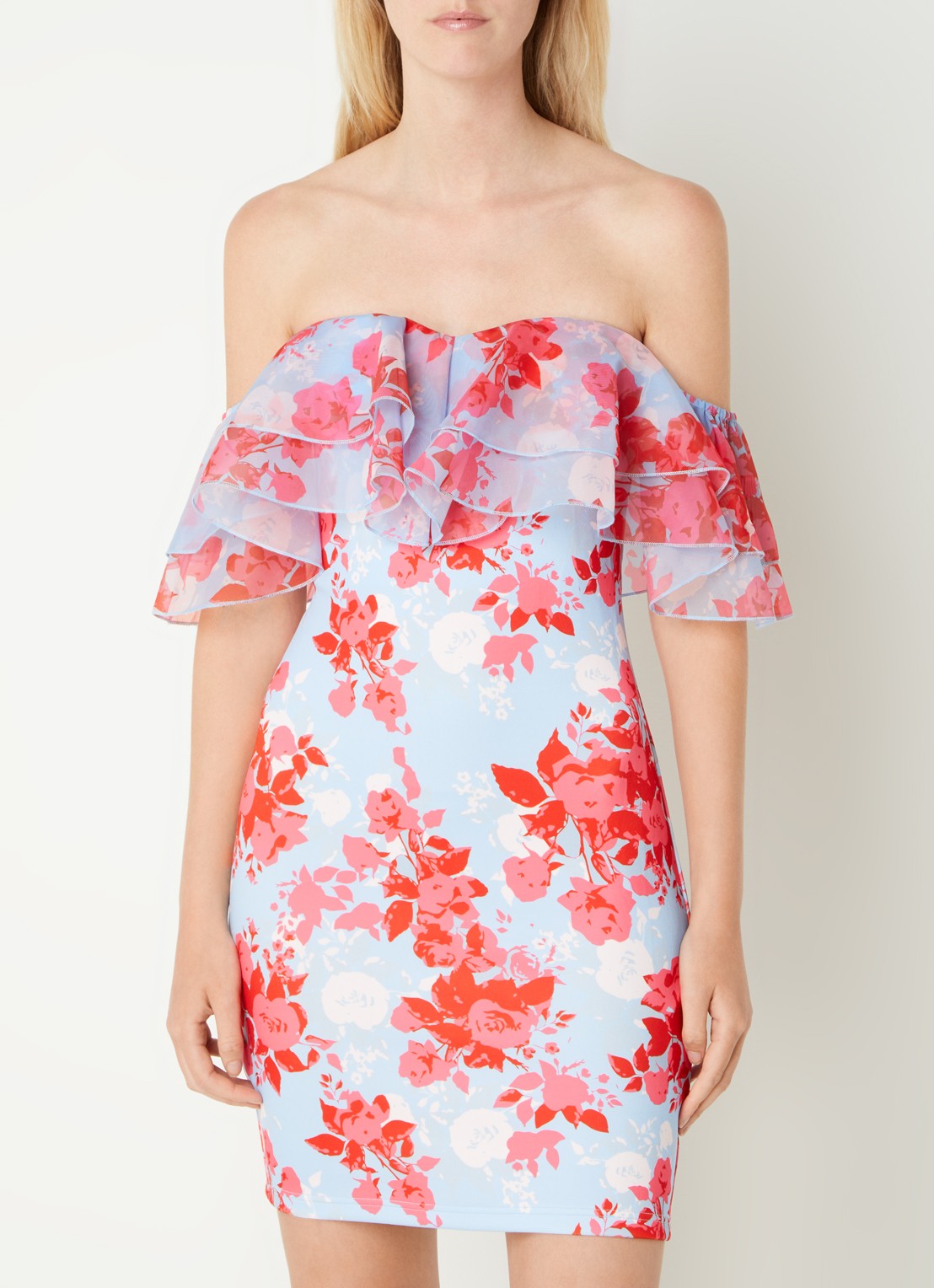 Chi Chi London Mini jurk met volant en bloemenprint - detail 4 lichtblauw