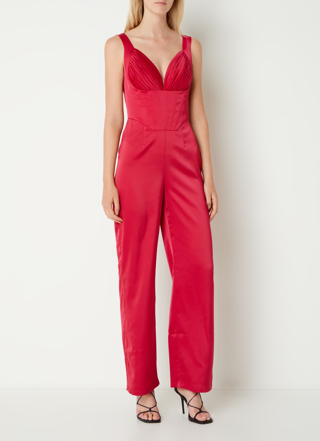 Chi Chi London Straight fit jumpsuit met plooidetail  - voorkant 3 donkerroze