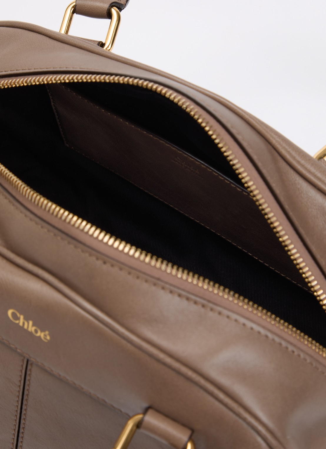 Chloé Bowling handtas van kalfsleer met kettingdetail - detail 2 lichtbruin