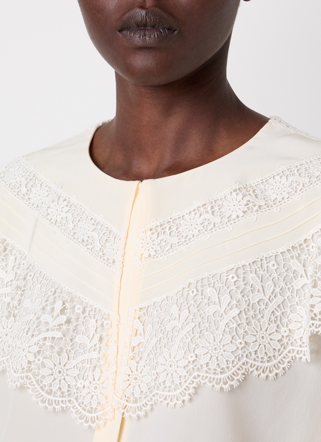 Chloé Gathered top van zijde met broderie - detail 4 gebroken wit