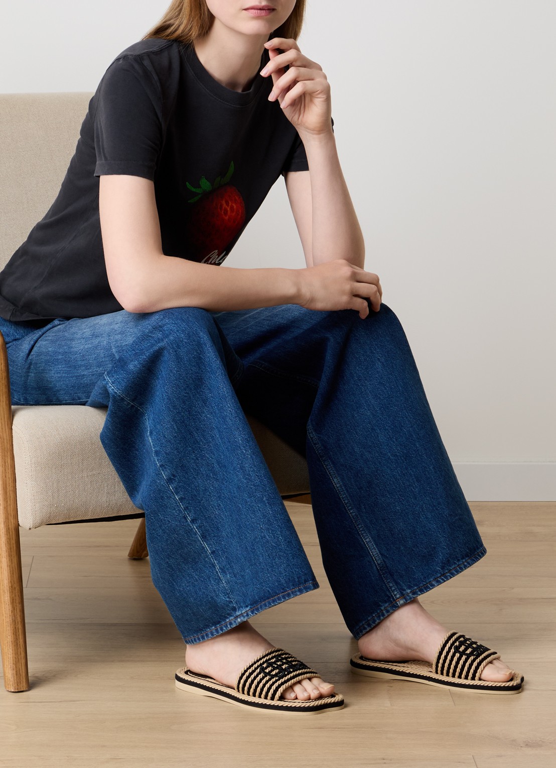 Chloé Sand slipper met logo - voorkant 7 beige