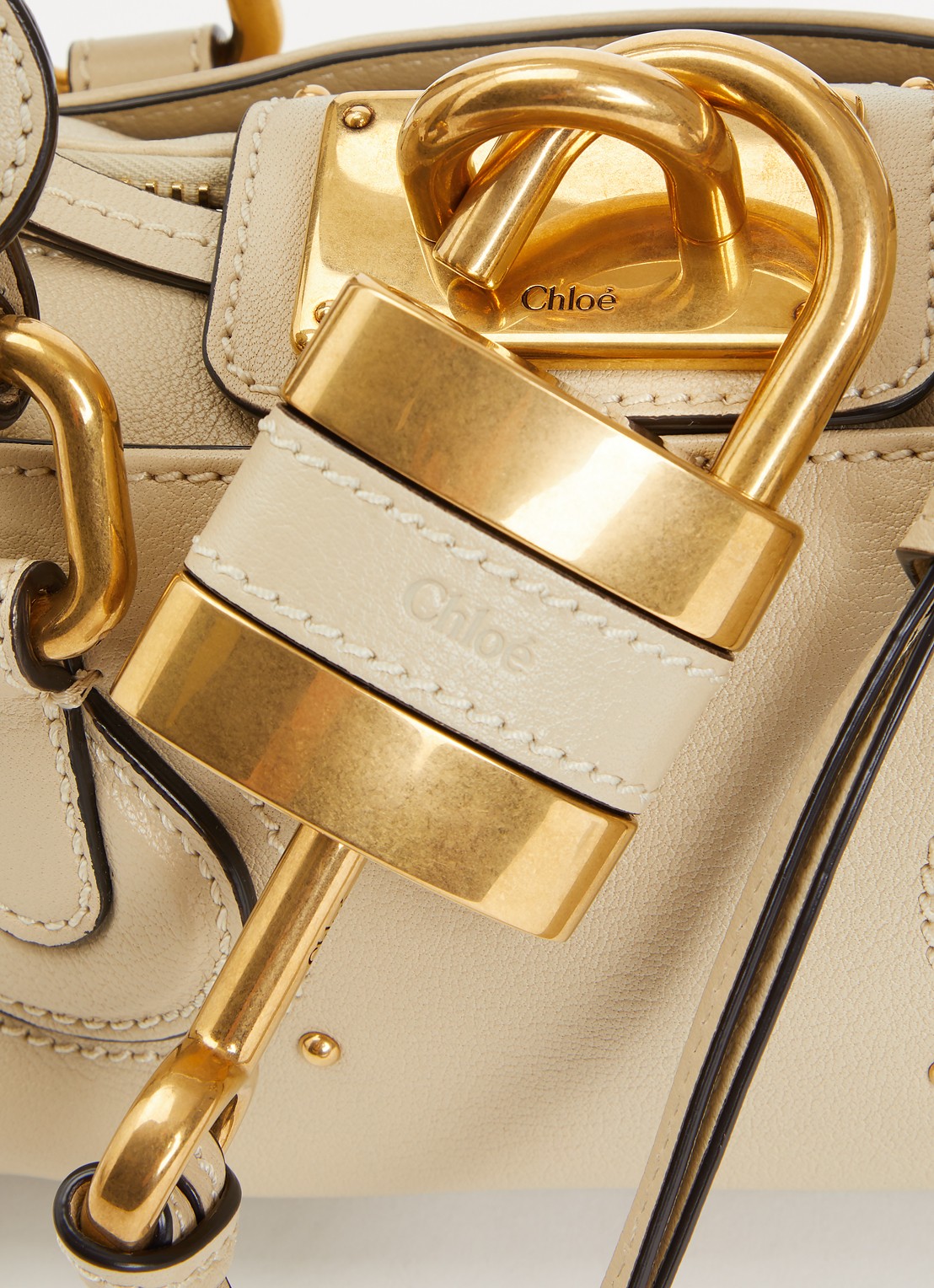 Chloé Small Paddington handtas van leer met studs - detail 3 khaki