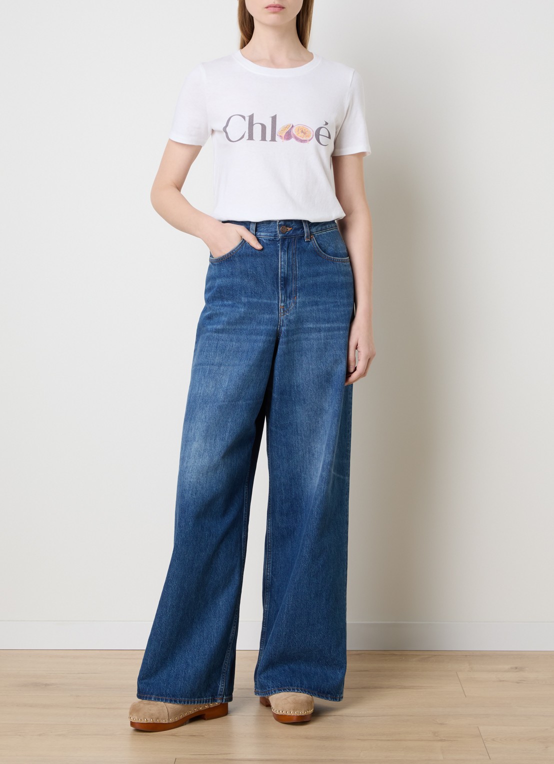 Chloé T-shirt met logoprint - voorkant 2 wit