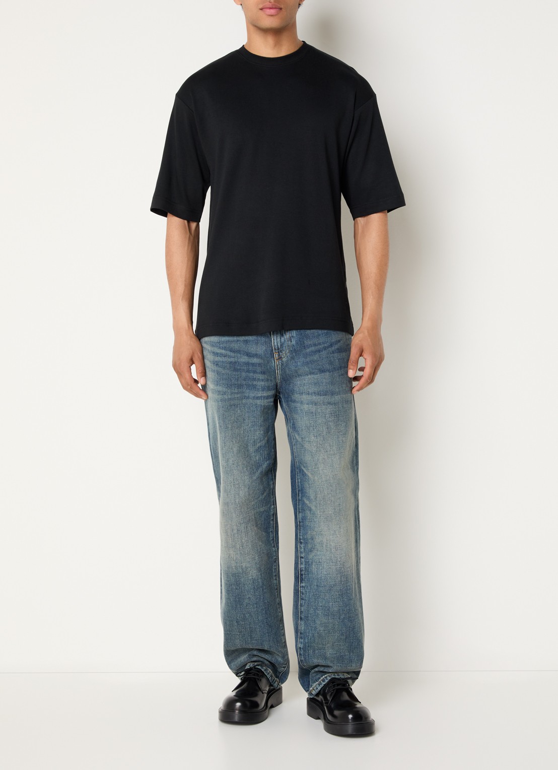 Claesen's T-shirt met ronde hals - voorkant 2 zwart