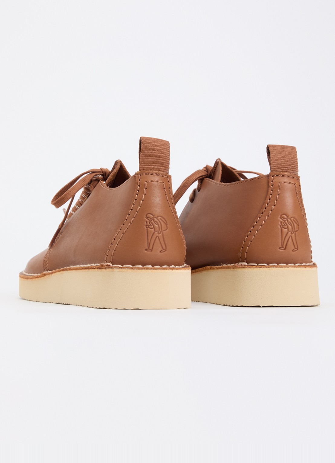 Clarks Originals Desert Trek veterschoen van leer - achterkant 5 cognac
