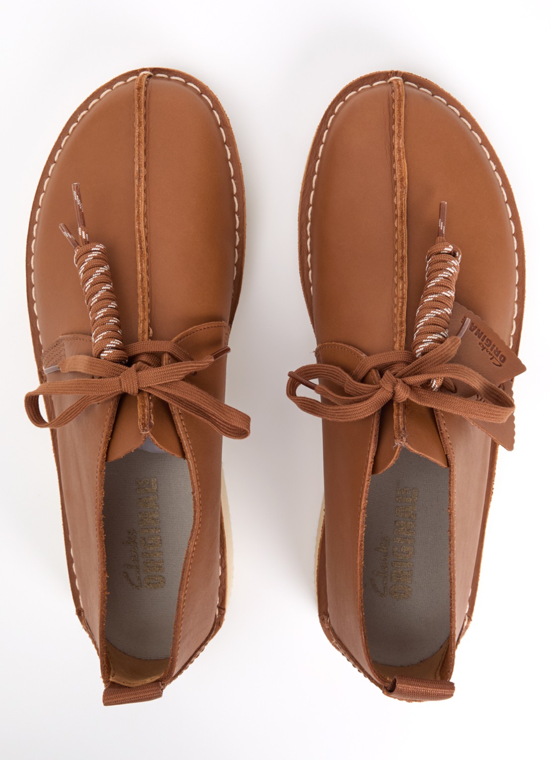 Clarks Originals Desert Trek veterschoen van leer - detail 3 cognac
