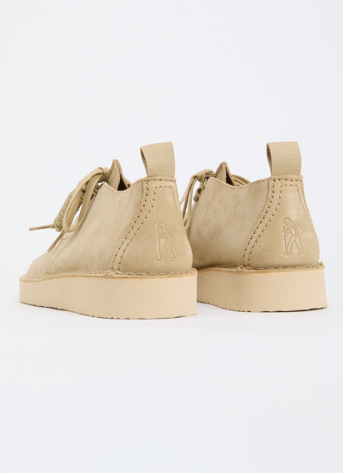 Clarks Originals Desert Trek veterschoen van suède - achterkant 2 beige