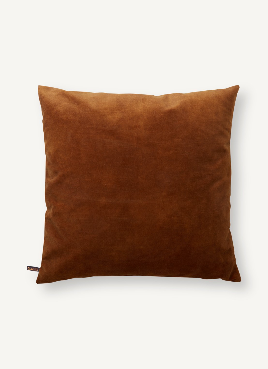 Claudi Adona sierkussen 50 x 50 cm - voorkant 2 cognac