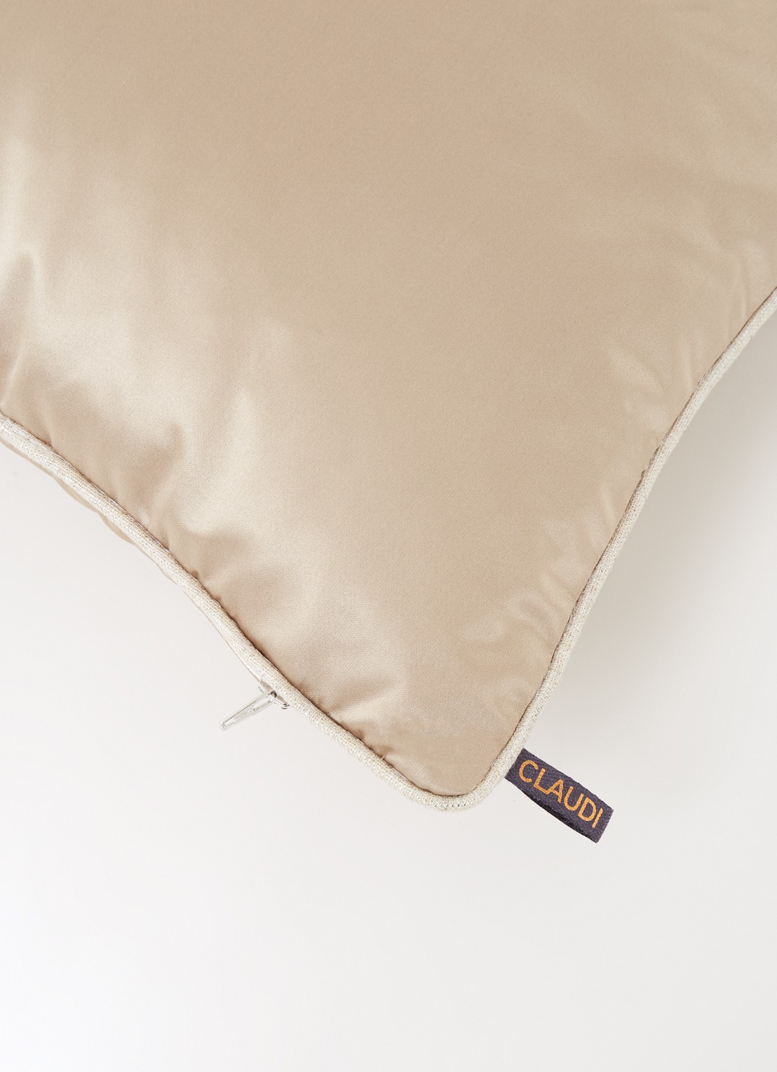 Claudi Dafne sierkussen 45 x 45 cm - detail beige