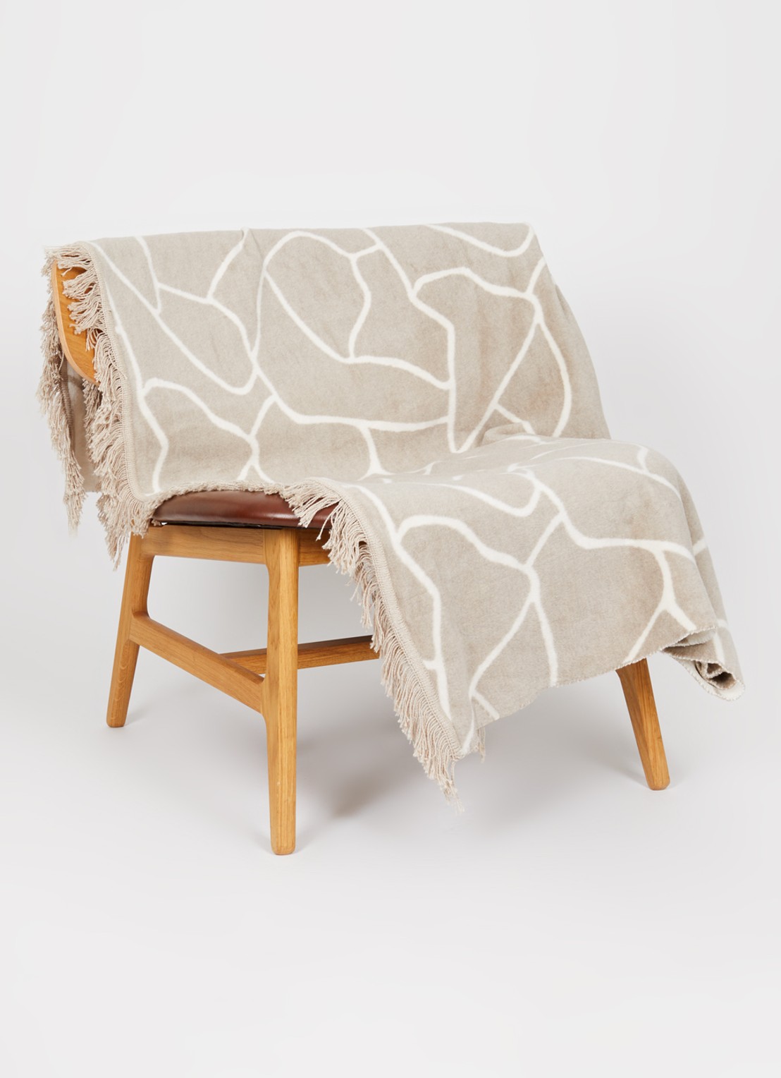 Claudi Lineas plaid 150 x 200 cm - voorkant 2 lichtgrijs