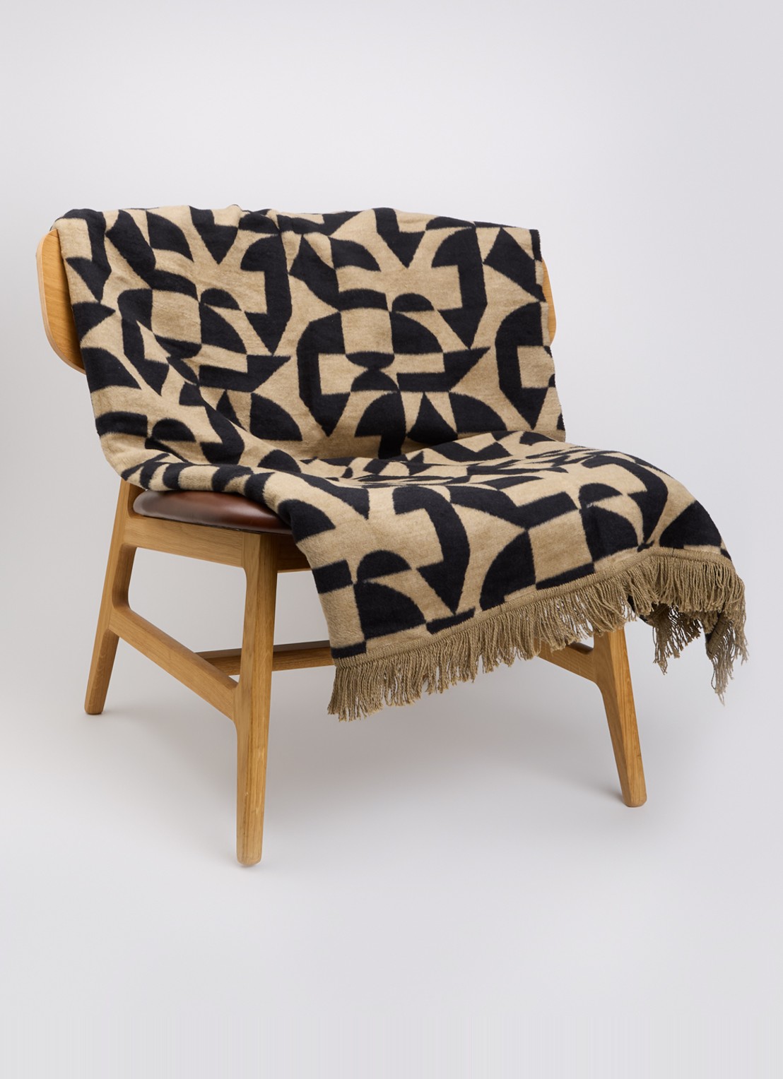 Claudi Lonata plaid 150 x 200 cm - voorkant 3 bruin