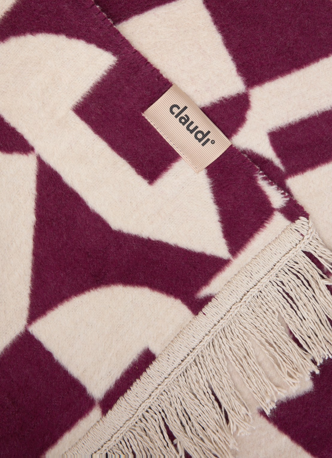 Claudi Lonata plaid 150 x 200 cm - detail 3 aubergine