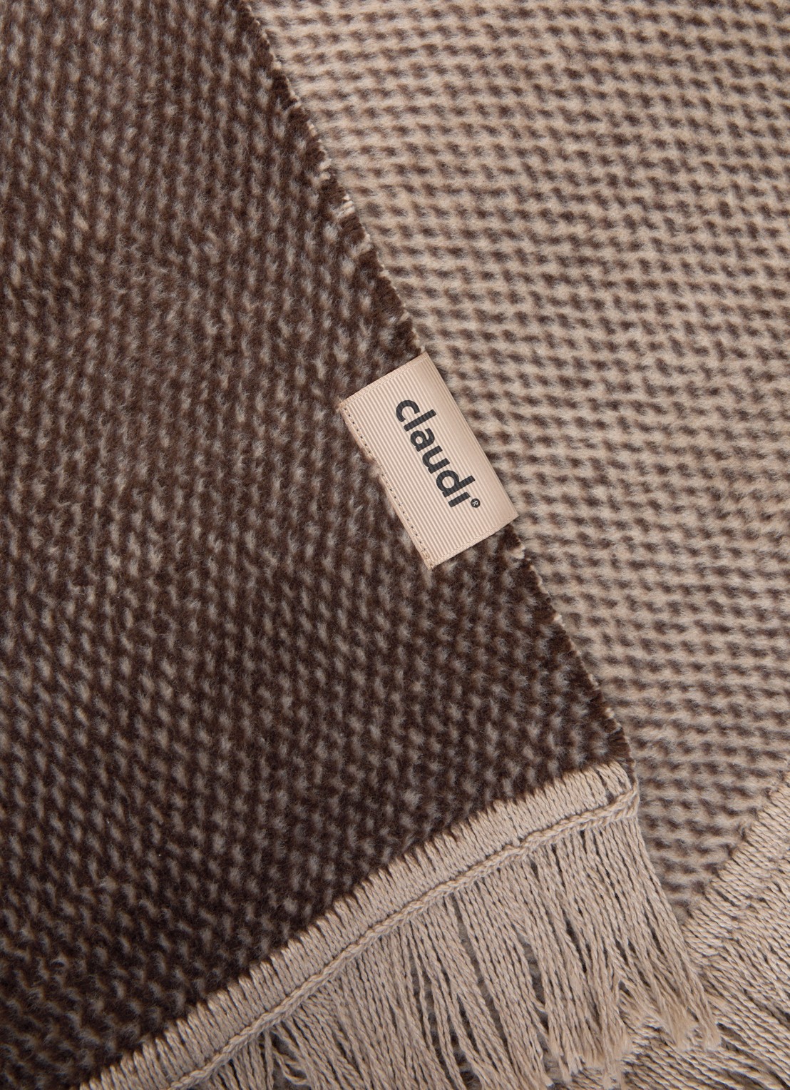 Claudi Unami plaid 150 x 200 cm  - detail 3 chocoladebruin